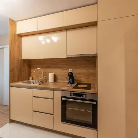 комфорт на метри от морската градина и центъра Apartment Warna